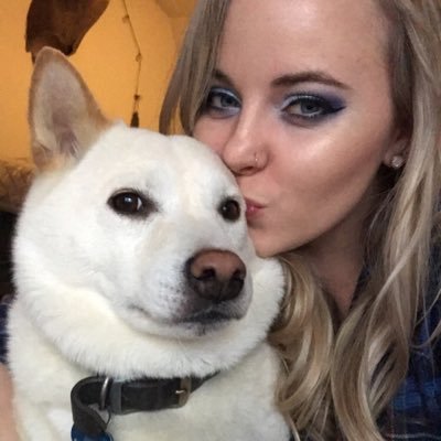Profile Picture of 𝐿𝑒𝓍  🐶 (@AlexisColeman16) on Twitter