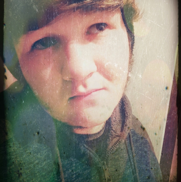 Profile Picture of Kyle Gares (@kyle_gares) on Poshmark