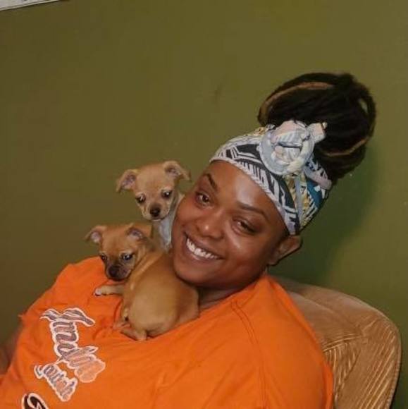 Profile Picture of Jade Barner (@msjade42) on Poshmark