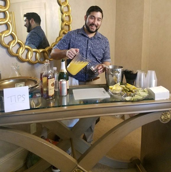 Profile Picture of Tyler Frausto (@thefez626) on Poshmark