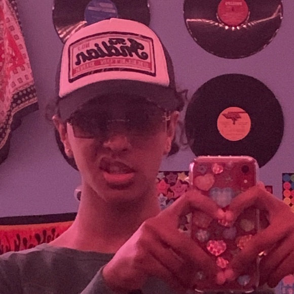 Profile Picture of Samuel Frenette (@samsbigtoe) on Poshmark