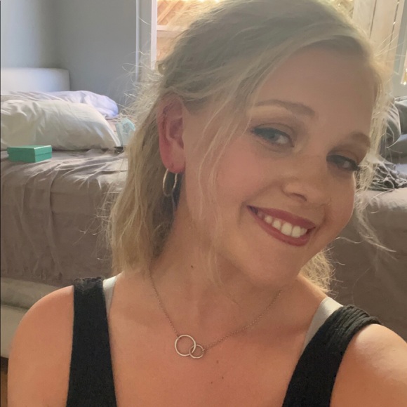 Profile Picture of Brianna Senchyna (@bsenchyna) on Poshmark