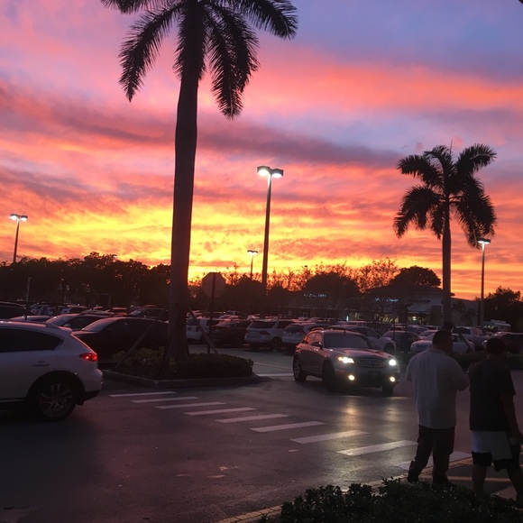 Profile Picture of Daniela Marino (@danyela25) on Poshmark