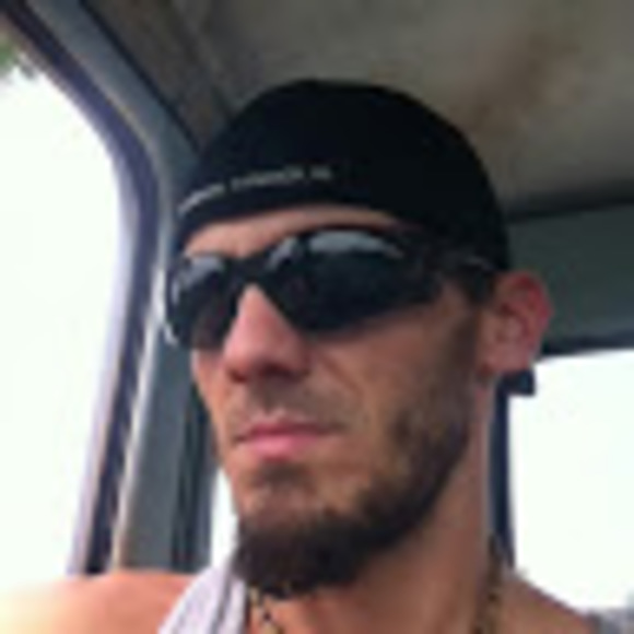 Profile Picture of Allen Nicholson (@allennichols415) on Poshmark