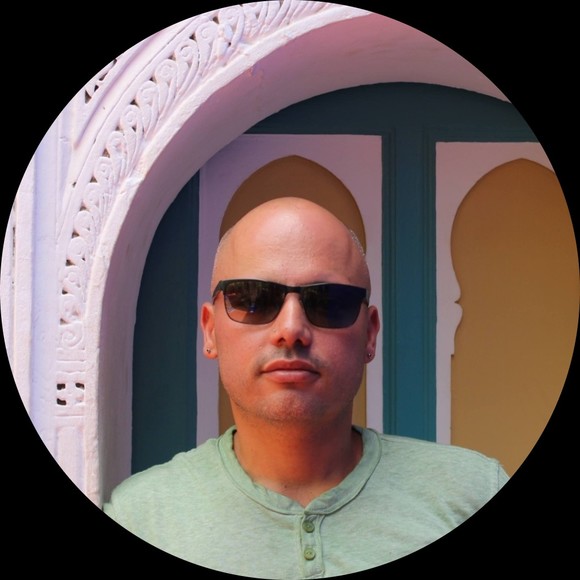 Profile Picture of Anthony Camacho (@anthonycamac286) on Poshmark