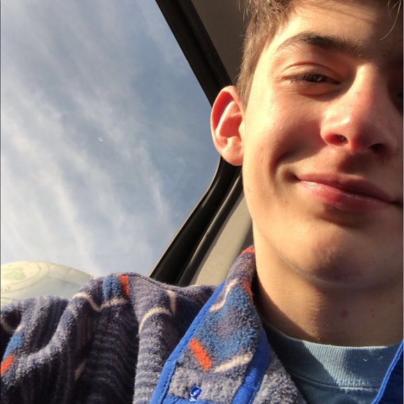 Profile Picture of Andrew Eckerman (@andreweckerman) on Poshmark