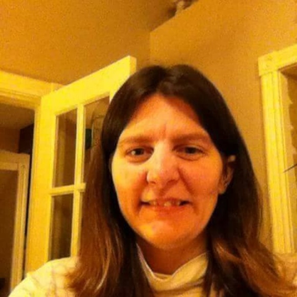 Profile Picture of Amanda Lester (@amandalester38) on Poshmark