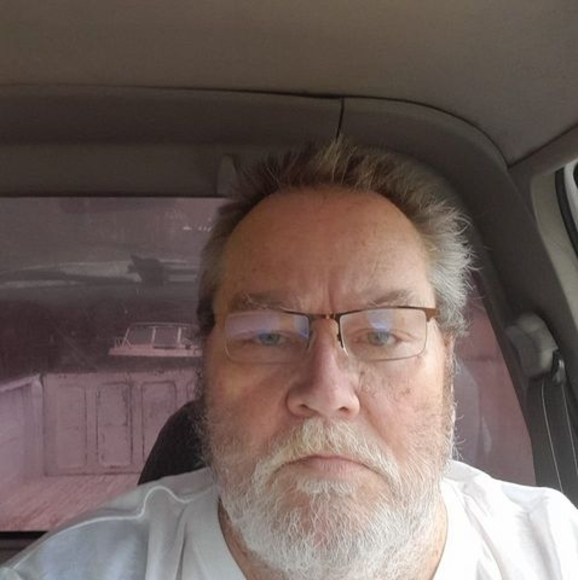 Profile Picture of Julian Baxter (@jgregbaxter74) on Poshmark