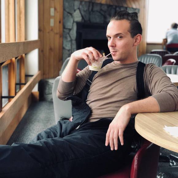 Profile Picture of Gregg Robinson (@gregg_robinson) on Poshmark