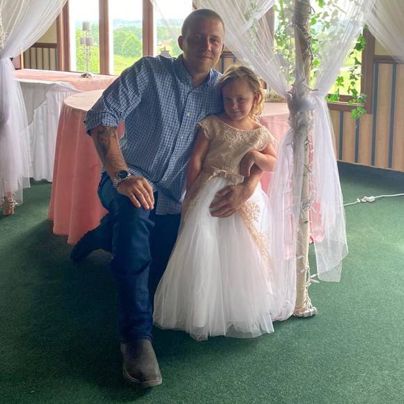 Profile Picture of Victor Wieciech (@vwieciech) on Poshmark