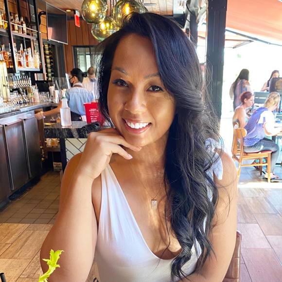 Profile Picture of Sharlette Maddela (@sharlette_m) on Poshmark