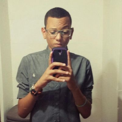 Profile Picture of Julian Navarro (@juliannavarro02) on Twitter