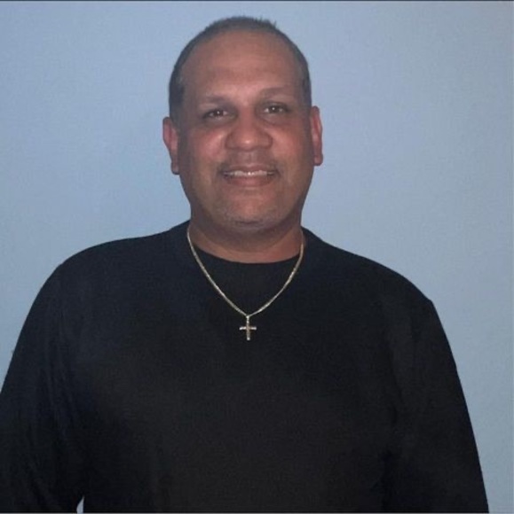 Profile Picture of Angel Claudio (@angelclaudio21) on Poshmark
