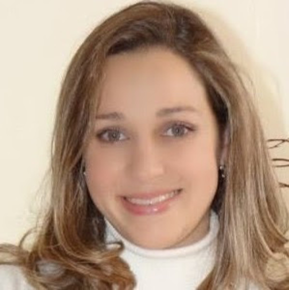 Profile Picture of Kahine Borcath jucoski (@kahineb) on Poshmark