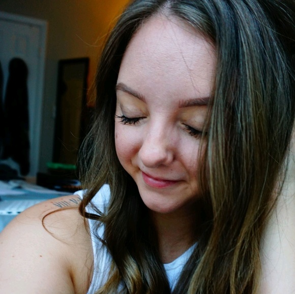 Profile Picture of Nicole Panella (@npanella) on Poshmark