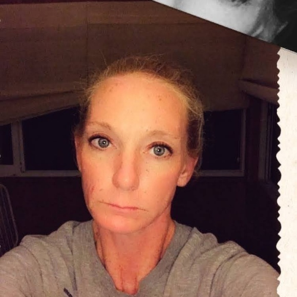 Profile Picture of Amy Quirk (@crazedat45) on Poshmark