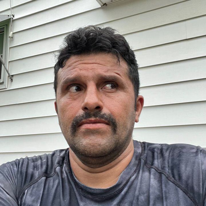 Profile Picture of Efrain Paz (@efrain.paz63) on Tiktok