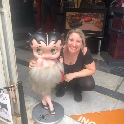 Profile Picture of Pamela De Rosa (@PamelaDeRosa13) on Twitter