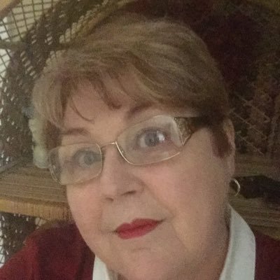 Profile Picture of Linda Maloneyon Twitter