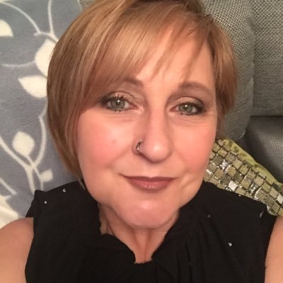 Profile Picture of Diane Dann (@dianedann66) on Twitter