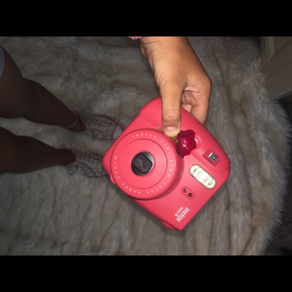 Profile Picture of Gab Poulakis (@gabi_p1123) on Poshmark