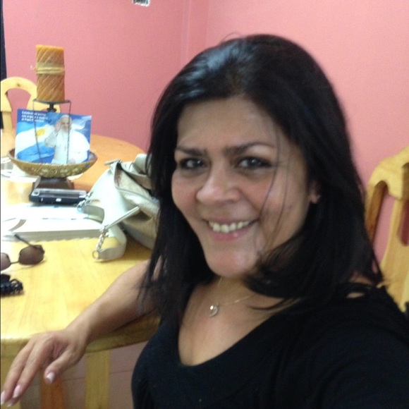 Monica Crespo - Poshmark Profile Picture of Monica Crespo (@moni7797) on Poshmark