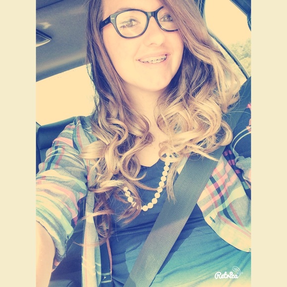 Profile Picture of Alexis Hynes (@alexishynes) on Poshmark