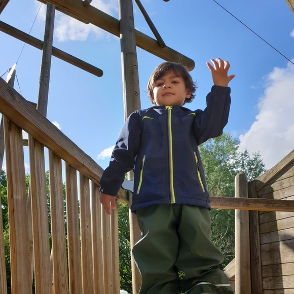 Profile Picture of Peter Tafeaga (@petertafeaga) on Poshmark