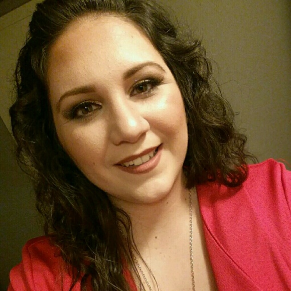 Profile Picture of Chealsey Brannan (@chealseybrannan) on Poshmark