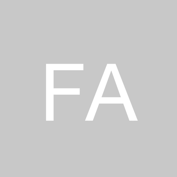 Profile Picture of Faiz Ansari (@zaidansari7798) on Poshmark