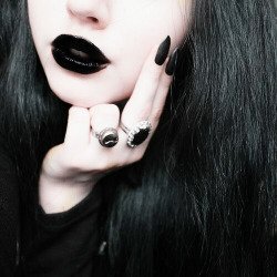 Profile Picture of Dakota. (@_aband0no) on Twitter