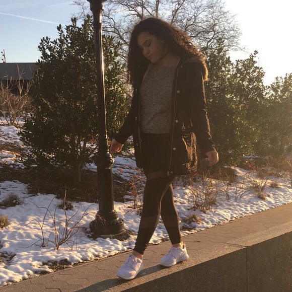 Profile Picture of Elyssa Ortiz (@nana127) on Poshmark