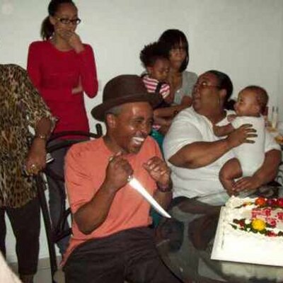 Profile Picture of James Searcy (@JamesSearcy1) on Twitter