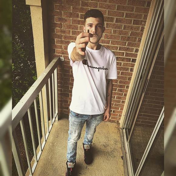 Profile Picture of Justin Jarvis (@jarvis1998) on Poshmark