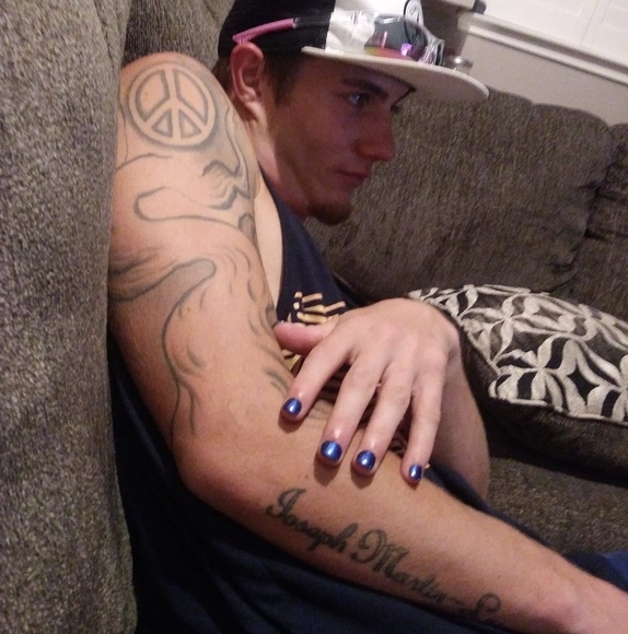 Profile Picture of Justin Cestaro (@cestaro40) on Poshmark