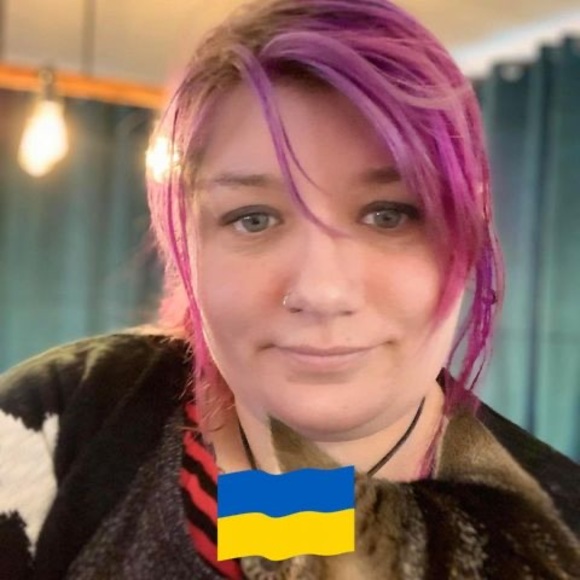 Profile Picture of Amy Chalup (@amychalup) on Poshmark