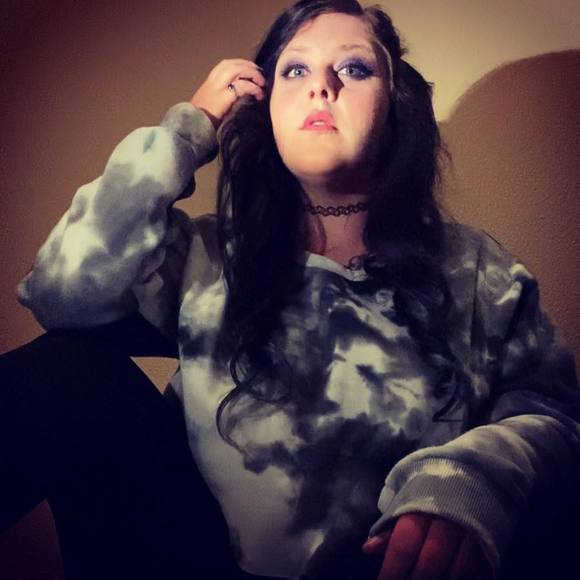 Profile Picture of Alexandra Sherman (@alexandrasherma) on Poshmark