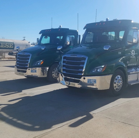 Profile Picture of Vincent Ladell (@ladellv009) on Poshmark