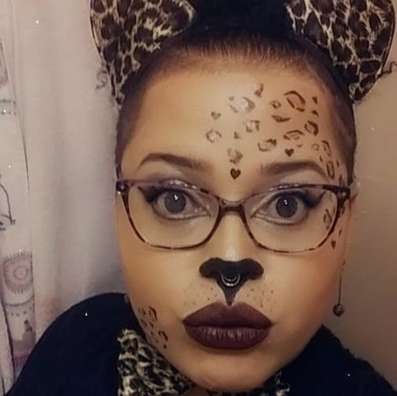 Profile Picture of Arielle Lacey (@booboolacey) on Poshmark