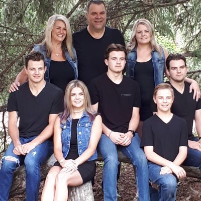 Profile Picture of Mike Pawlenchuk (@MikePawlenchuk) on Twitter