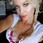 Profile Picture of Shannon Galvin (@keepcuriouslycurvy) on Instagram