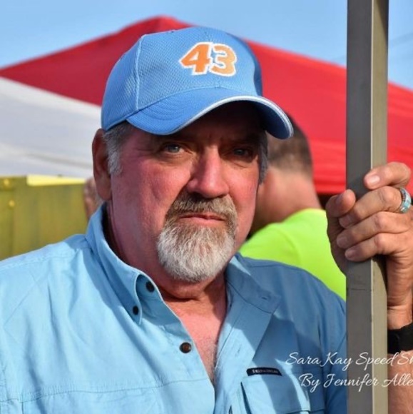 Profile Picture of Cliff Crouse (@moonlighting53) on Poshmark