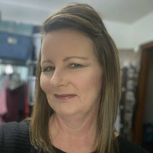 Profile Picture of Shelly Hilbert (@shellyhilbert) on Poshmark