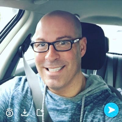 Profile Picture of Greg Dill (@gdaddy32) on Twitter