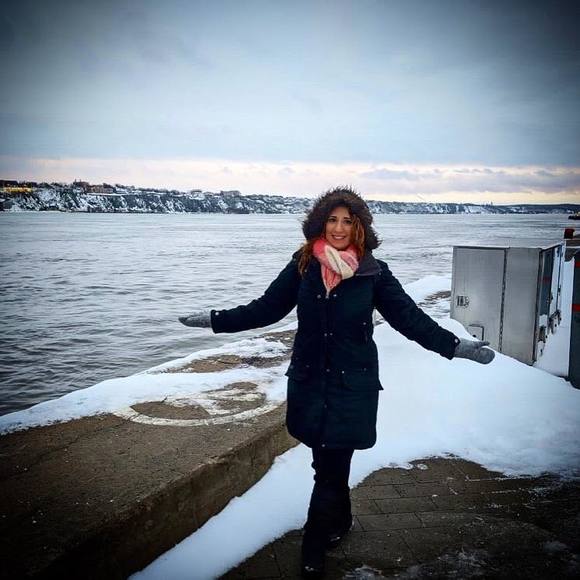 Profile Picture of Andrea Knapp (@andiknapp) on Poshmark