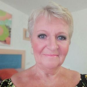 Profile Picture of Ann Wainwright (@AnnWainwright9) on Twitter