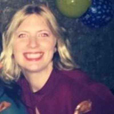 Profile Picture of Lara Burnett (@LaraBurnett) on Twitter