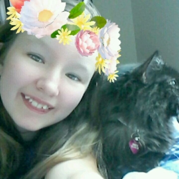 Profile Picture of Annika Soyring (@annie_soyring) on Poshmark