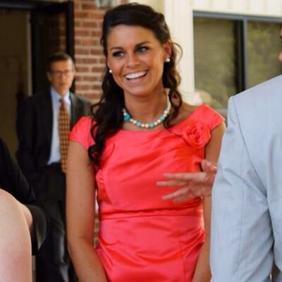 Profile Picture of Sara Sells (@SaraNichole021) on Twitter