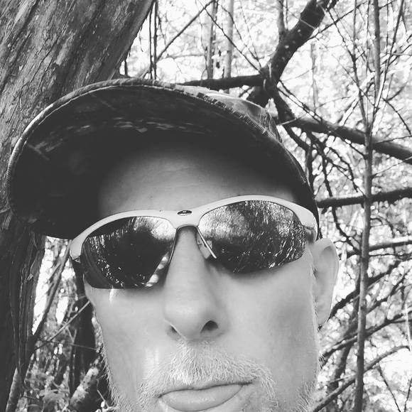 Profile Picture of Keith Acker (@ackerk09211975) on Poshmark
